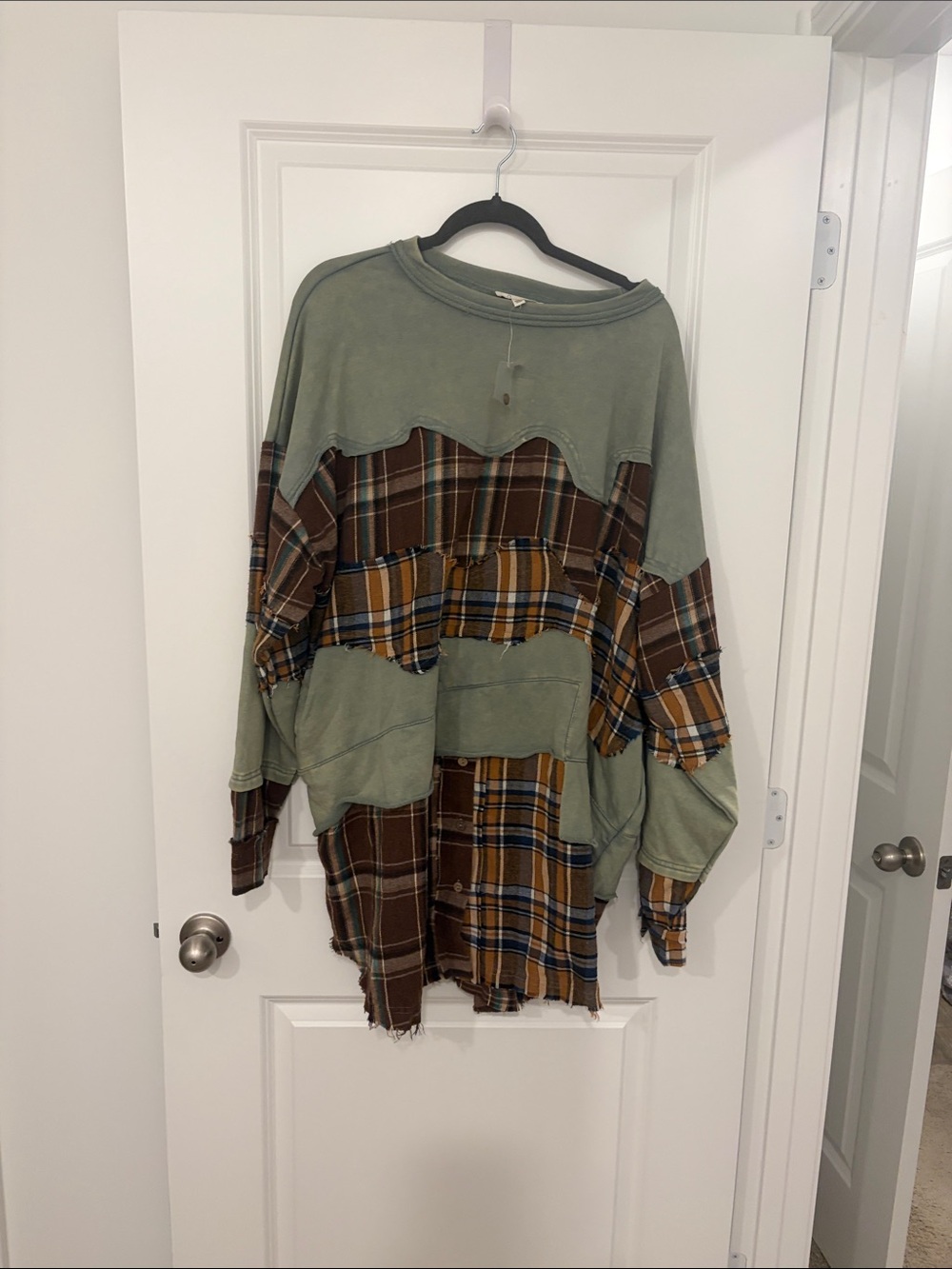 NWOT Oli & Hali Olive Green and Brown Plaid Patchwork Sweatshirt - Picture 1 of 3
